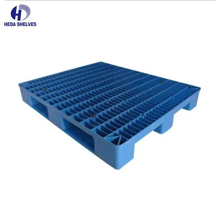 Plastpalli
